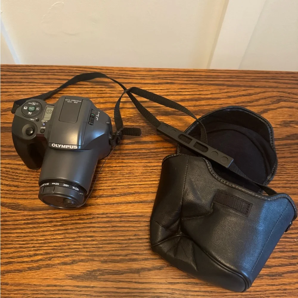 Olympus Black Compact Digital Camera with 28-115mm Lens